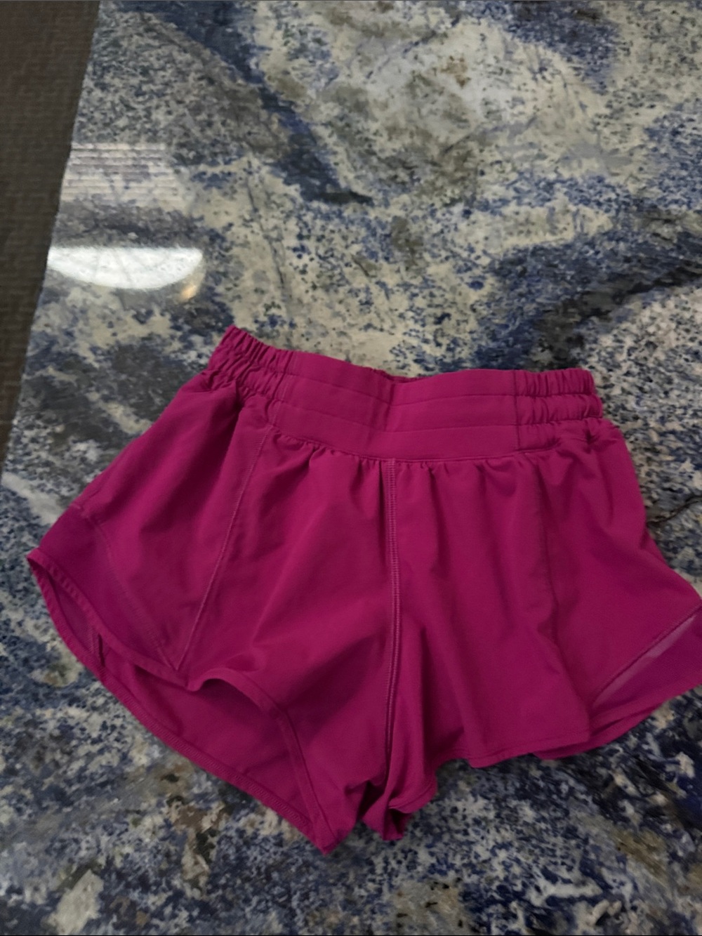 lululemon athletica Women's Hotty Hot Low Rise Shorts